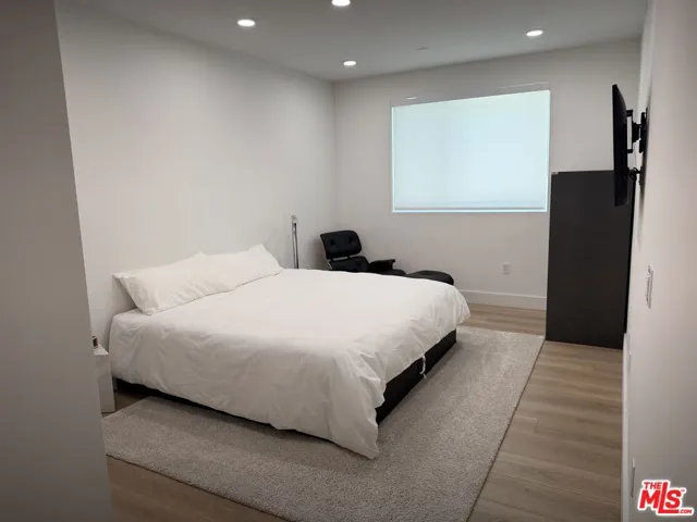 12078 Guerin 207, Studio City, California 91604