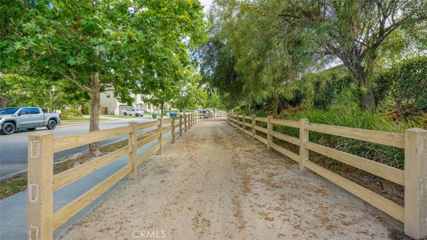 15370 Kadota, Sylmar, California 91342