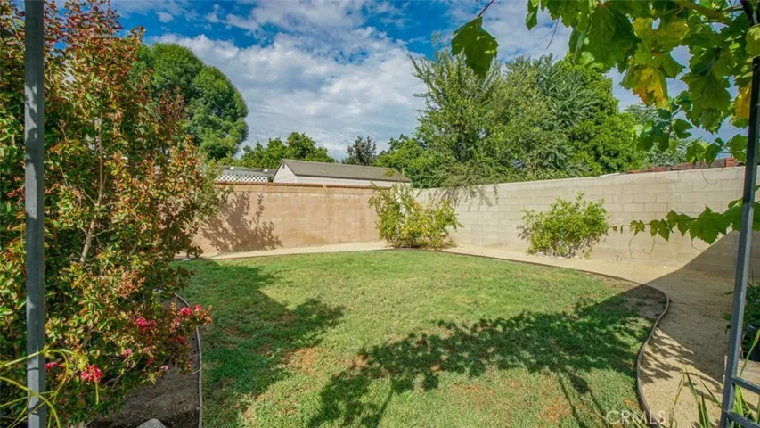 15370 Kadota, Sylmar, California 91342