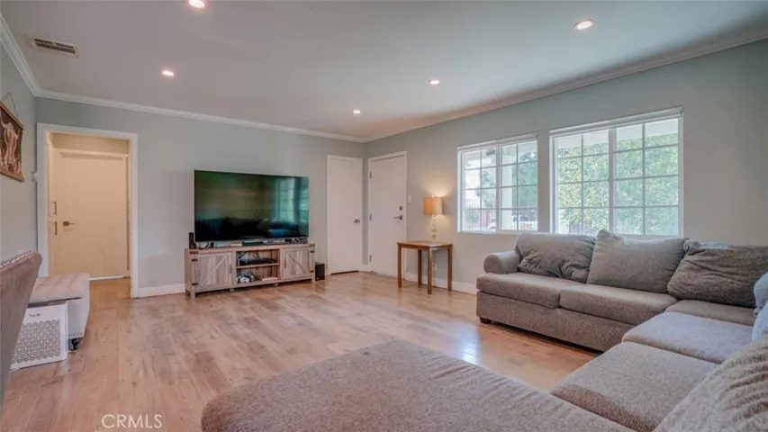 15370 Kadota, Sylmar, California 91342