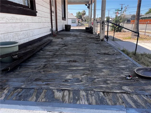 421 Palm Way, Needles, California 92363