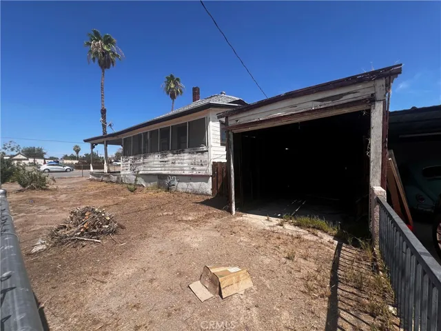 421 Palm Way, Needles, California 92363