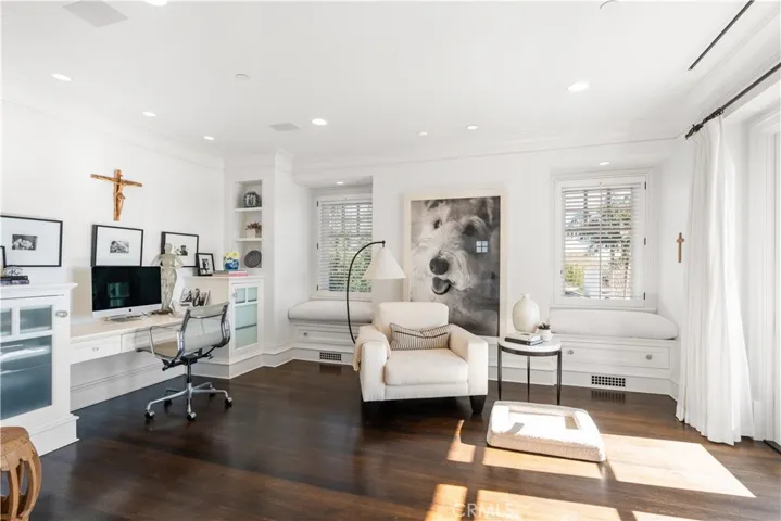 2411 Bayshore, Newport Beach, California 92663