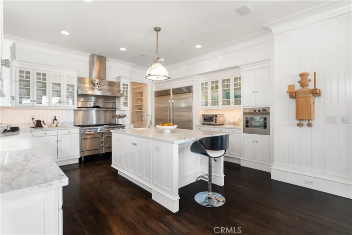 2411 Bayshore, Newport Beach, California 92663
