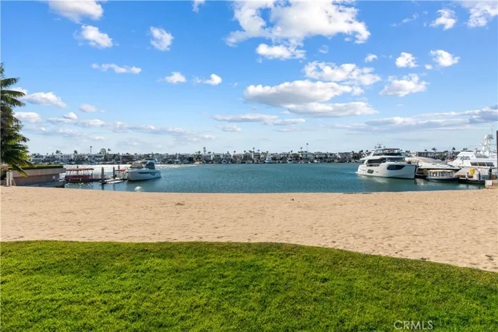 2411 Bayshore, Newport Beach, California 92663