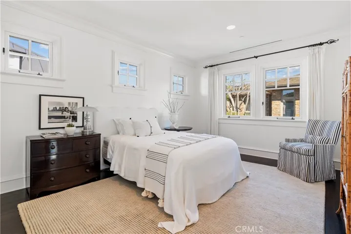 2411 Bayshore, Newport Beach, California 92663