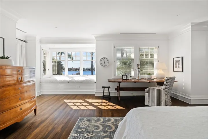 2411 Bayshore, Newport Beach, California 92663