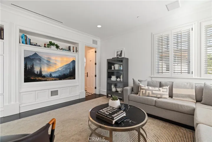 2411 Bayshore, Newport Beach, California 92663