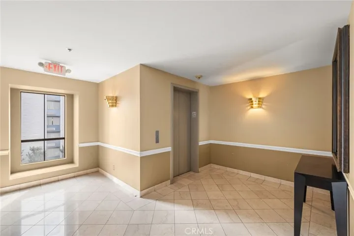 35 Linden, Long Beach, California 90802