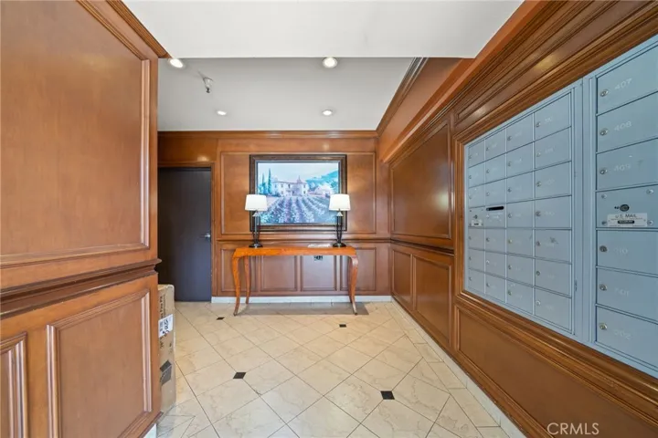 35 Linden, Long Beach, California 90802
