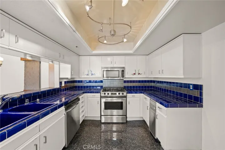 35 Linden, Long Beach, California 90802