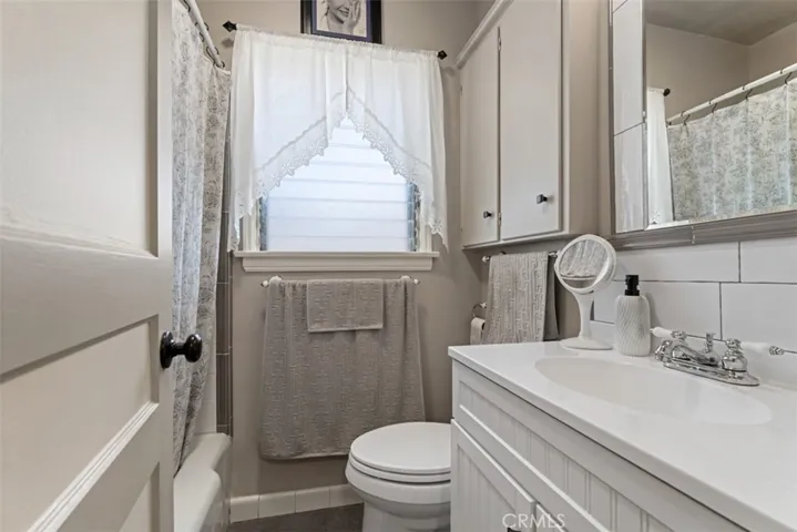 1235 S Beverly Glen Boulevard, Los Angeles, California 90024