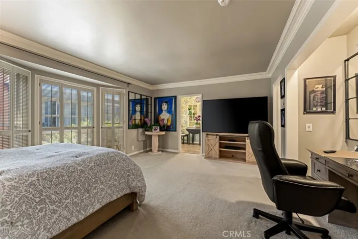 1235 S Beverly Glen Boulevard, Los Angeles, California 90024