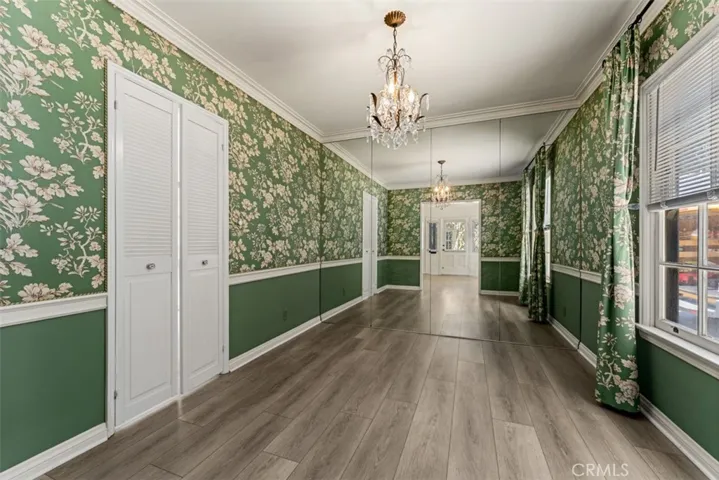 1235 S Beverly Glen Boulevard, Los Angeles, California 90024
