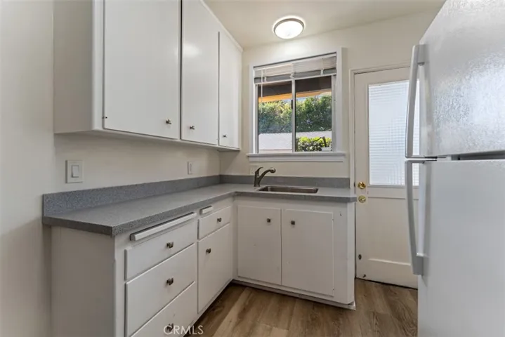 1235 S Beverly Glen Boulevard, Los Angeles, California 90024