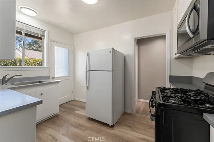 1235 S Beverly Glen Boulevard, Los Angeles, California 90024