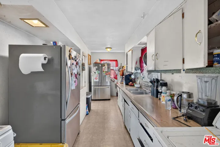 11232 Keswick Street, Los Angeles, California 91352
