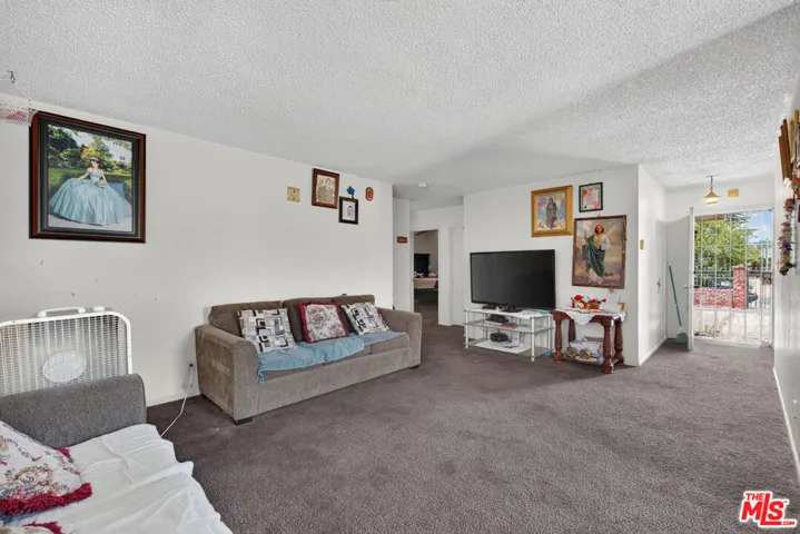 11232 Keswick Street, Los Angeles, California 91352