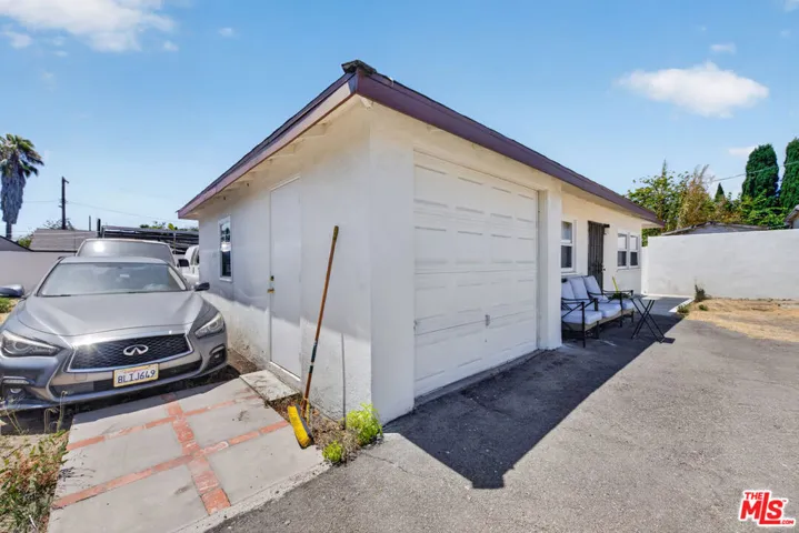11232 Keswick Street, Los Angeles, California 91352