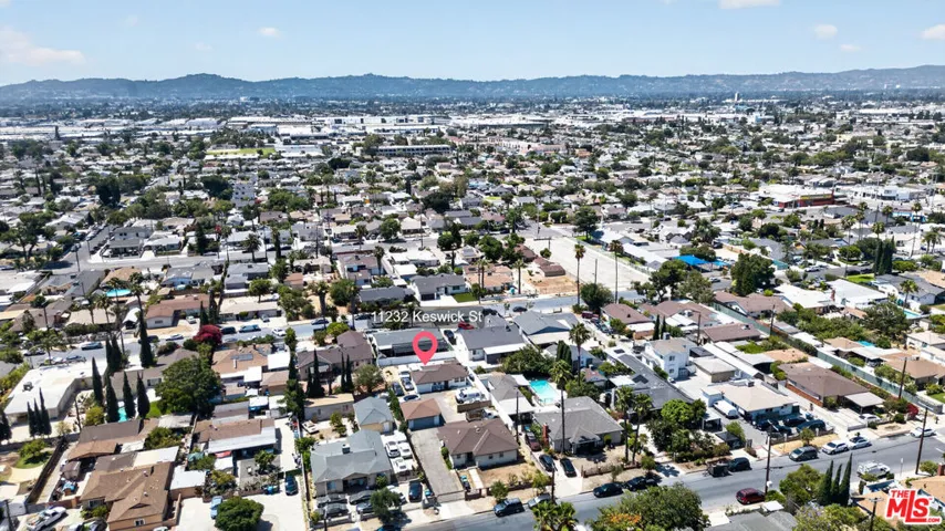 11232 Keswick Street, Los Angeles, California 91352