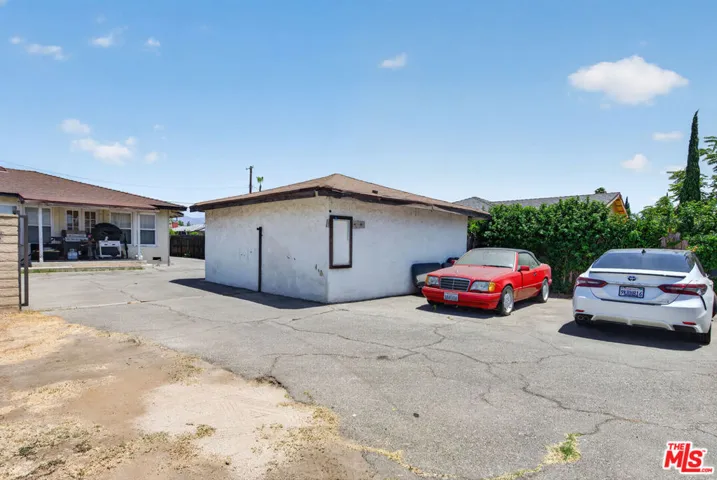 11232 Keswick Street, Los Angeles, California 91352