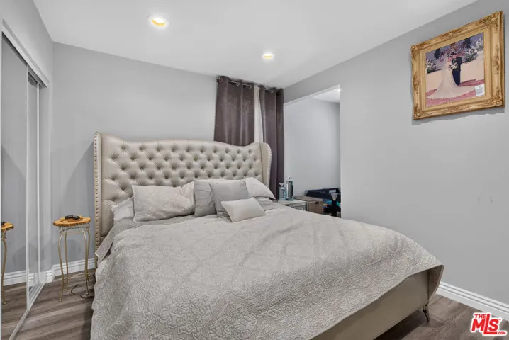 11232 Keswick Street, Los Angeles, California 91352