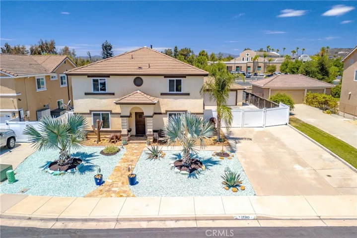 37283 Fallsgrove, Murrieta, California 92563