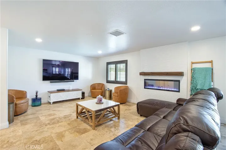37283 Fallsgrove, Murrieta, California 92563