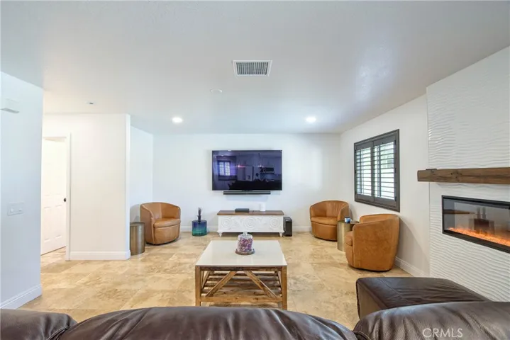 37283 Fallsgrove, Murrieta, California 92563