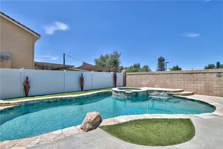 37283 Fallsgrove, Murrieta, California 92563