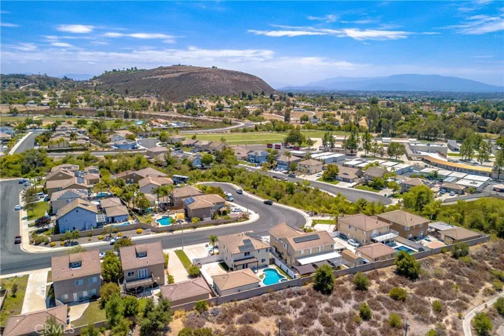 37283 Fallsgrove, Murrieta, California 92563