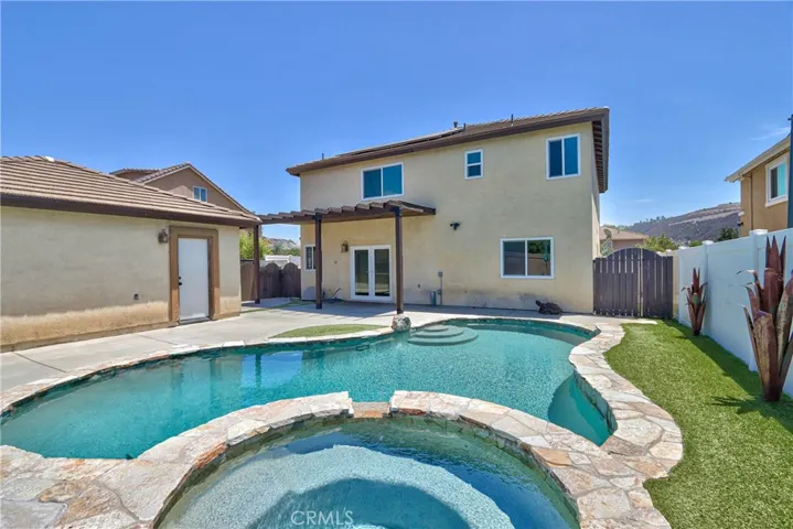 37283 Fallsgrove, Murrieta, California 92563