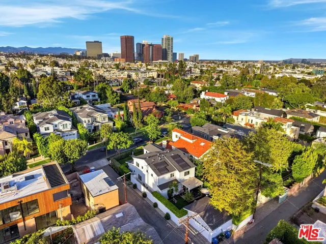 961 S Gretna Green Way, Los Angeles, California 90049