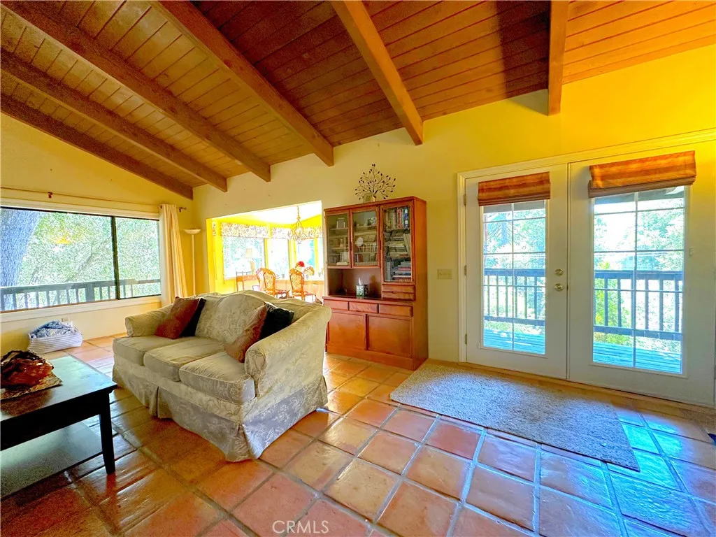 468 Zermat, Crestline, California 92325 — photo 5