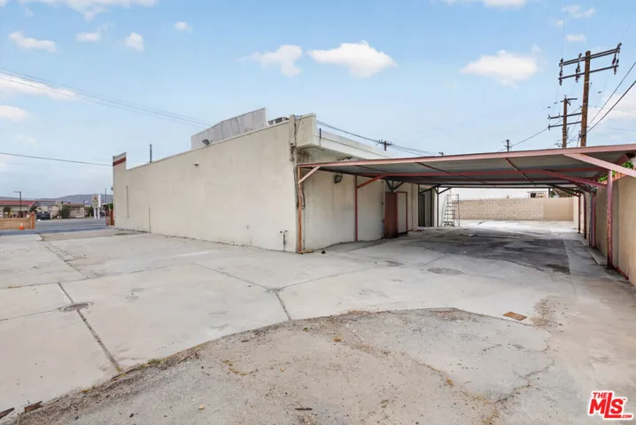 17100 N Indian Canyon Drive, North Palm Springs, California 92258