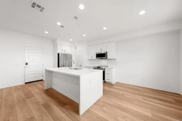 10345 Graphite Street, Spring Valley, California 91977