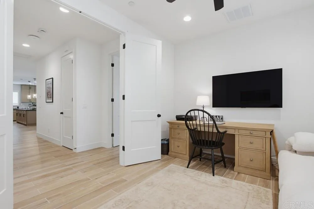 Flex Room