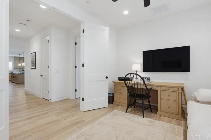 Flex Room