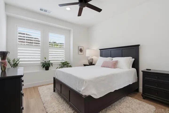 Guest Bedroom #1