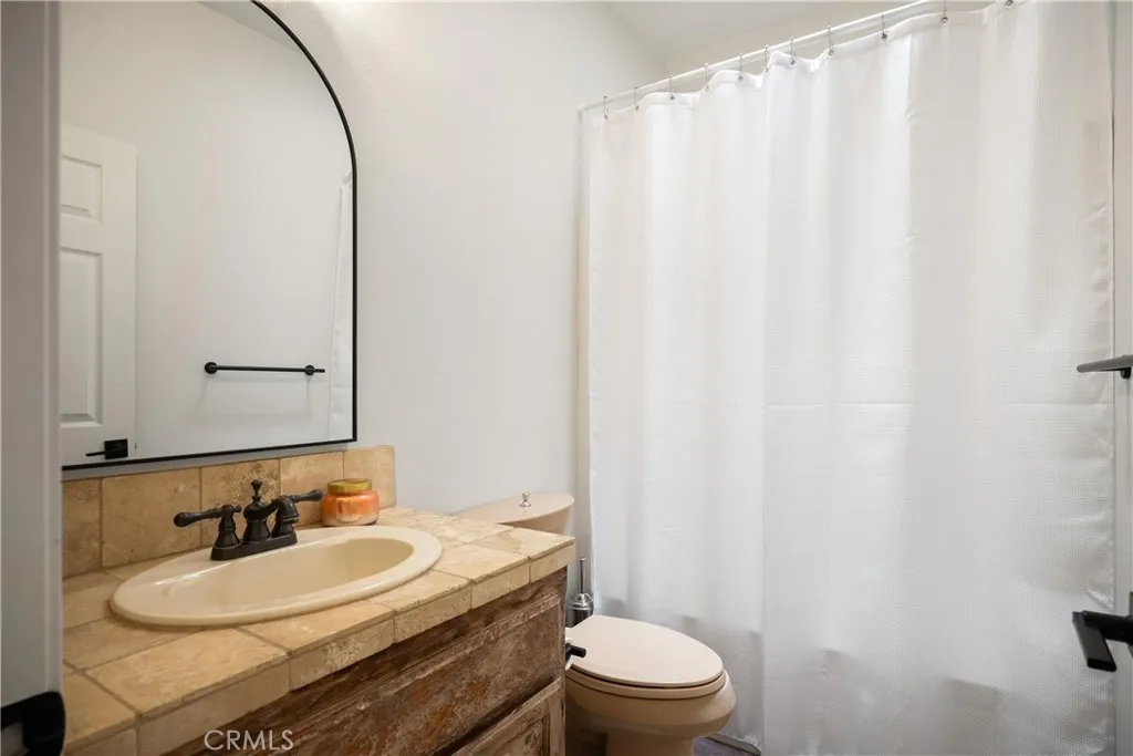 Upper level guest bathroom