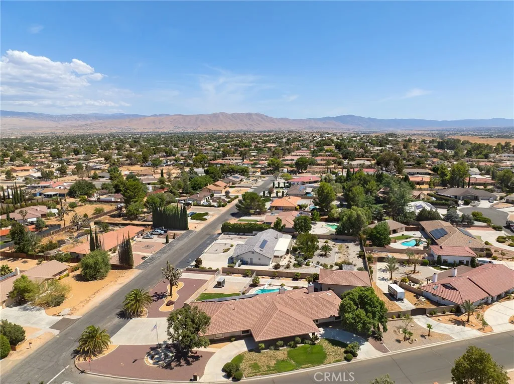 20277 Waco, Apple Valley, California 92308 — photo 5