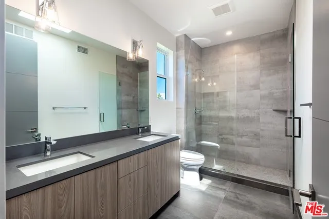 11554 Lemp Court, Studio City, California 91602