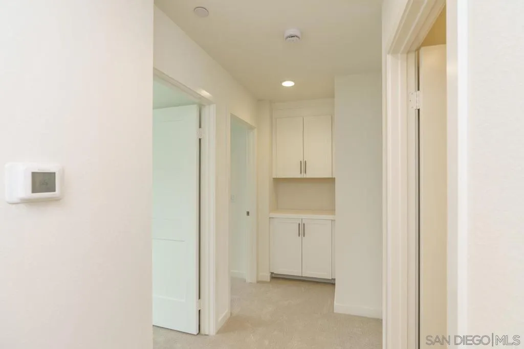 2564 Delphinium Ln, Carlsbad, California 92008 — photo 4
