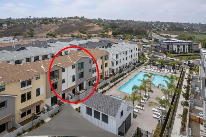 2564 Delphinium Ln, Carlsbad, California 92008