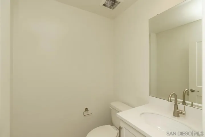 2564 Delphinium Ln, Carlsbad, California 92008