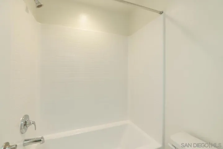 2564 Delphinium Ln, Carlsbad, California 92008