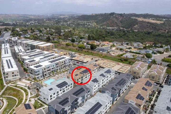 2564 Delphinium Ln, Carlsbad, California 92008