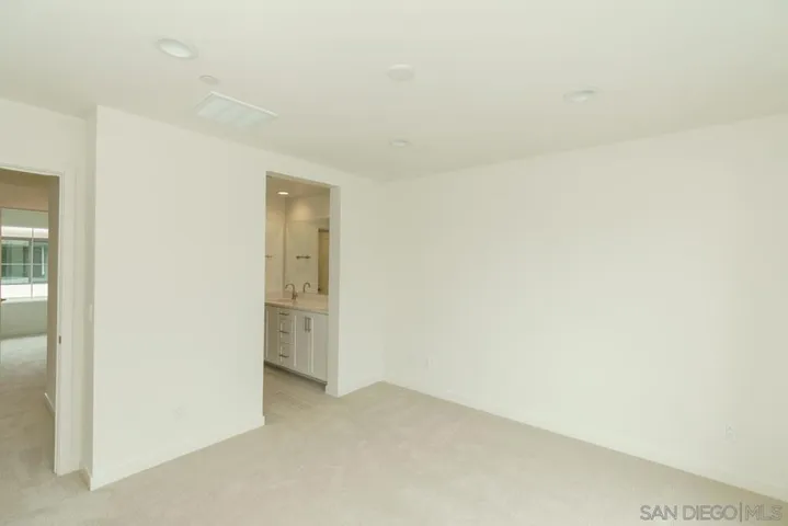 2564 Delphinium Ln, Carlsbad, California 92008