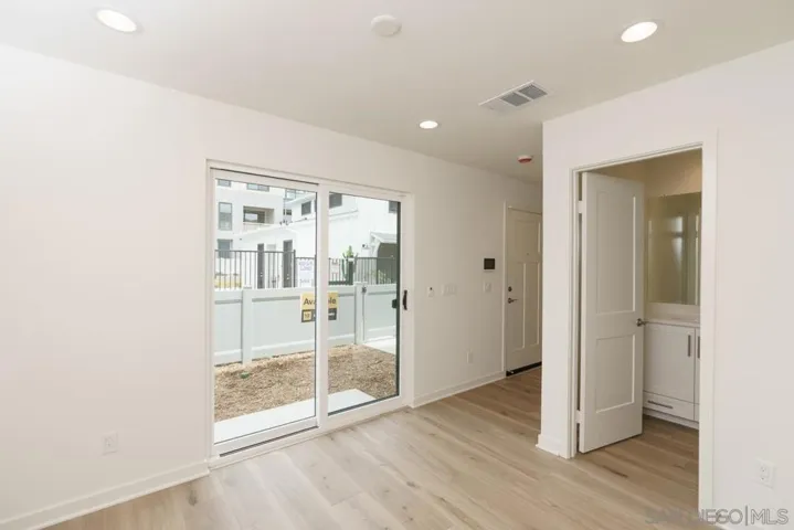 2564 Delphinium Ln, Carlsbad, California 92008