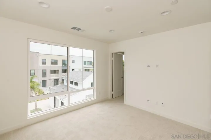 2564 Delphinium Ln, Carlsbad, California 92008